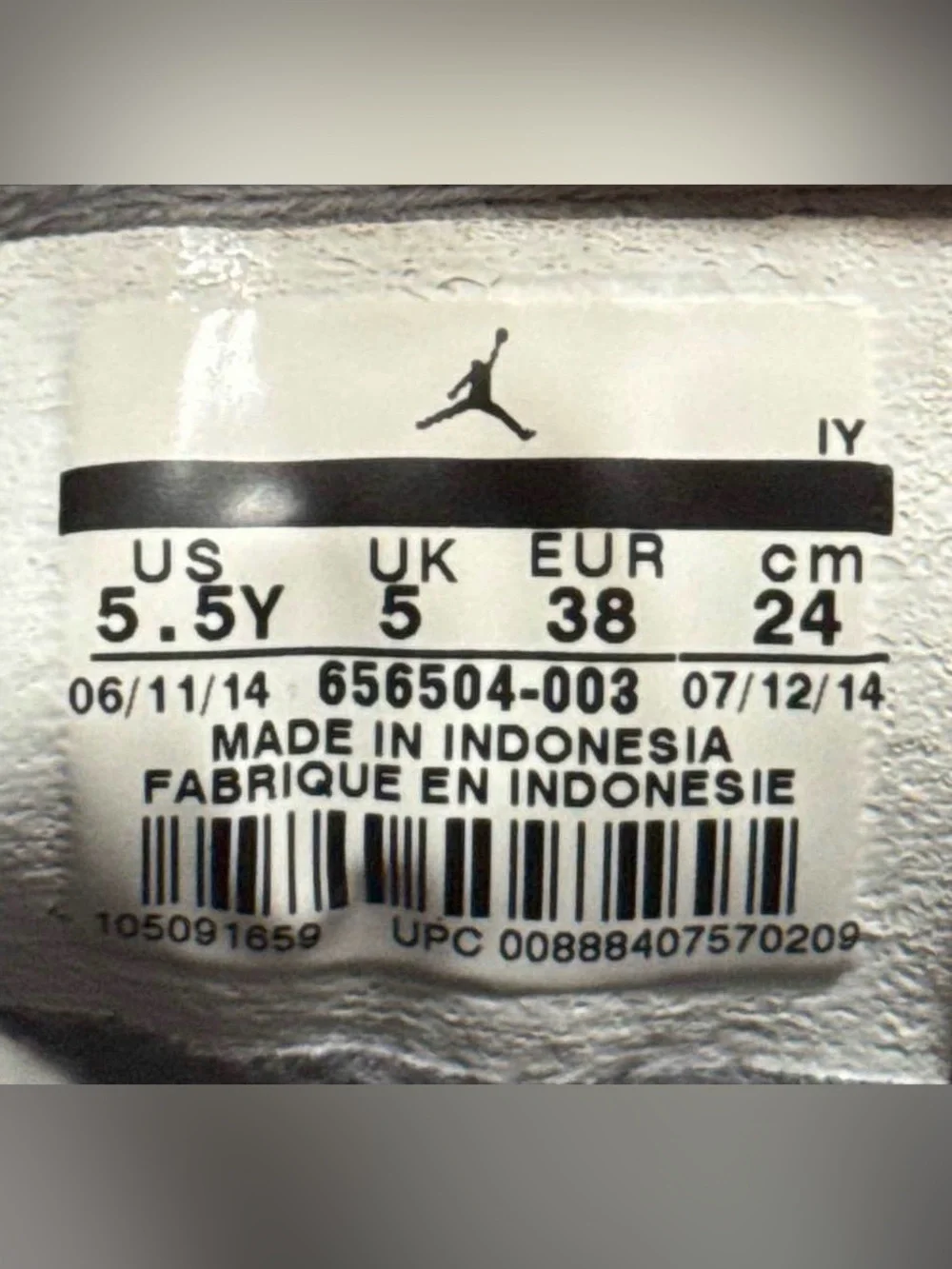 Air Jordan Future BG Cool Grey White Size 5.5Y Youth